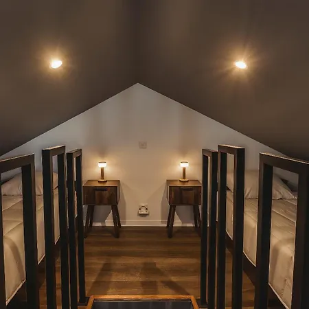 Phoenix Avec Cheminee, Terrasse Et Videoprojecteur Ferienhaus *