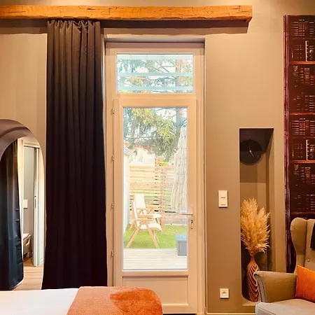 Phoenix Avec Cheminee, Terrasse Et Videoprojecteur